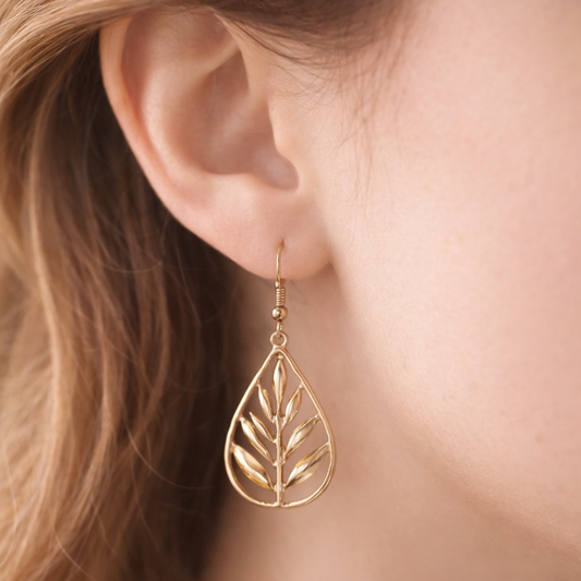 Boucles d’oreilles fantaisie feuille dorée élégante