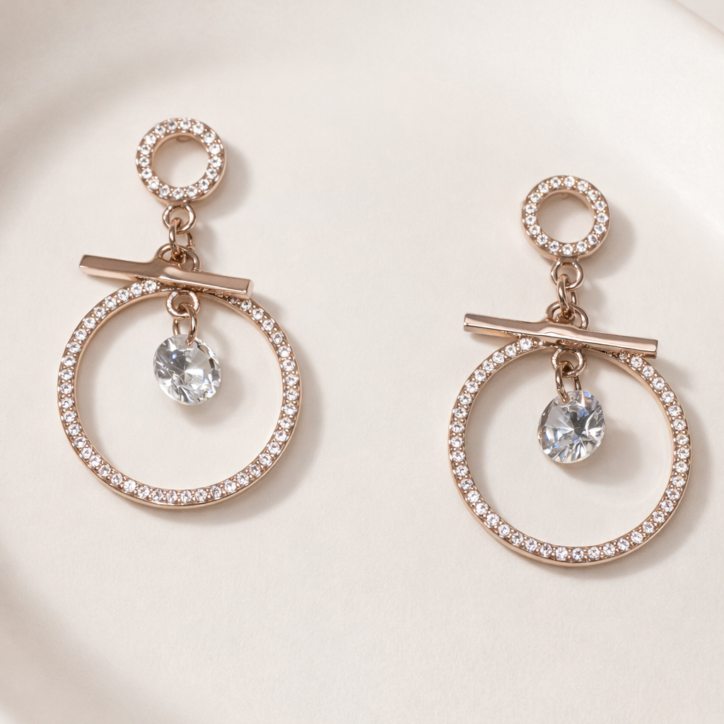 Boucles d’oreilles cercle doré avec cristal