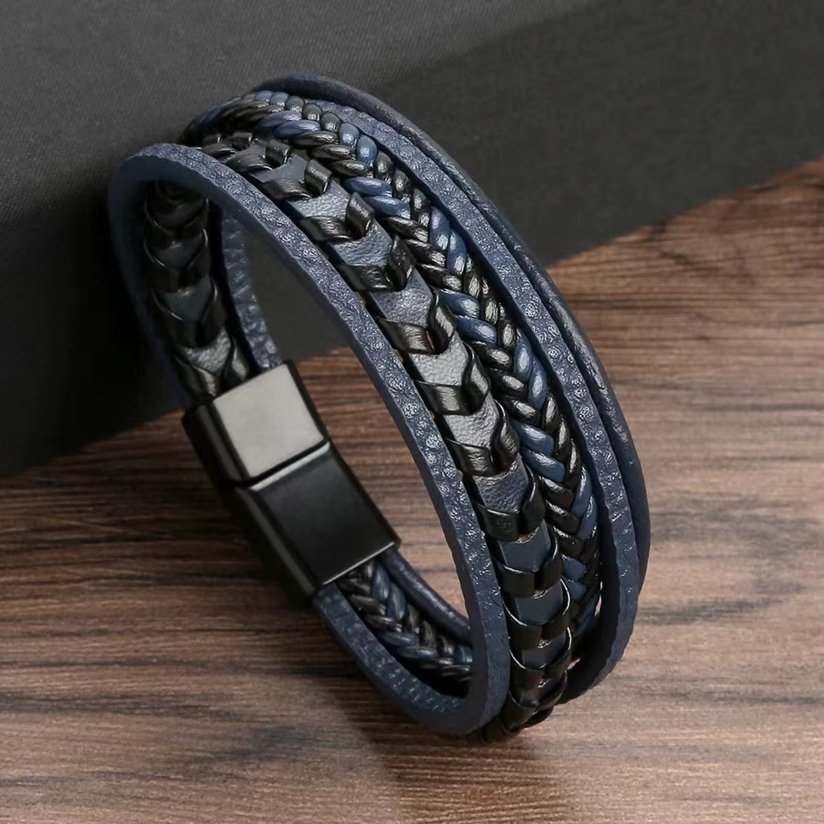 Lot de 2 Bracelets 21 cm – Cuir Noir Multi-Rangs & Tressé Noir/Bleu, Fermoir Magnétique