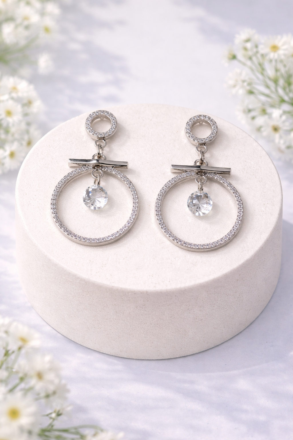 Boucles d’oreilles cercle doré avec cristal