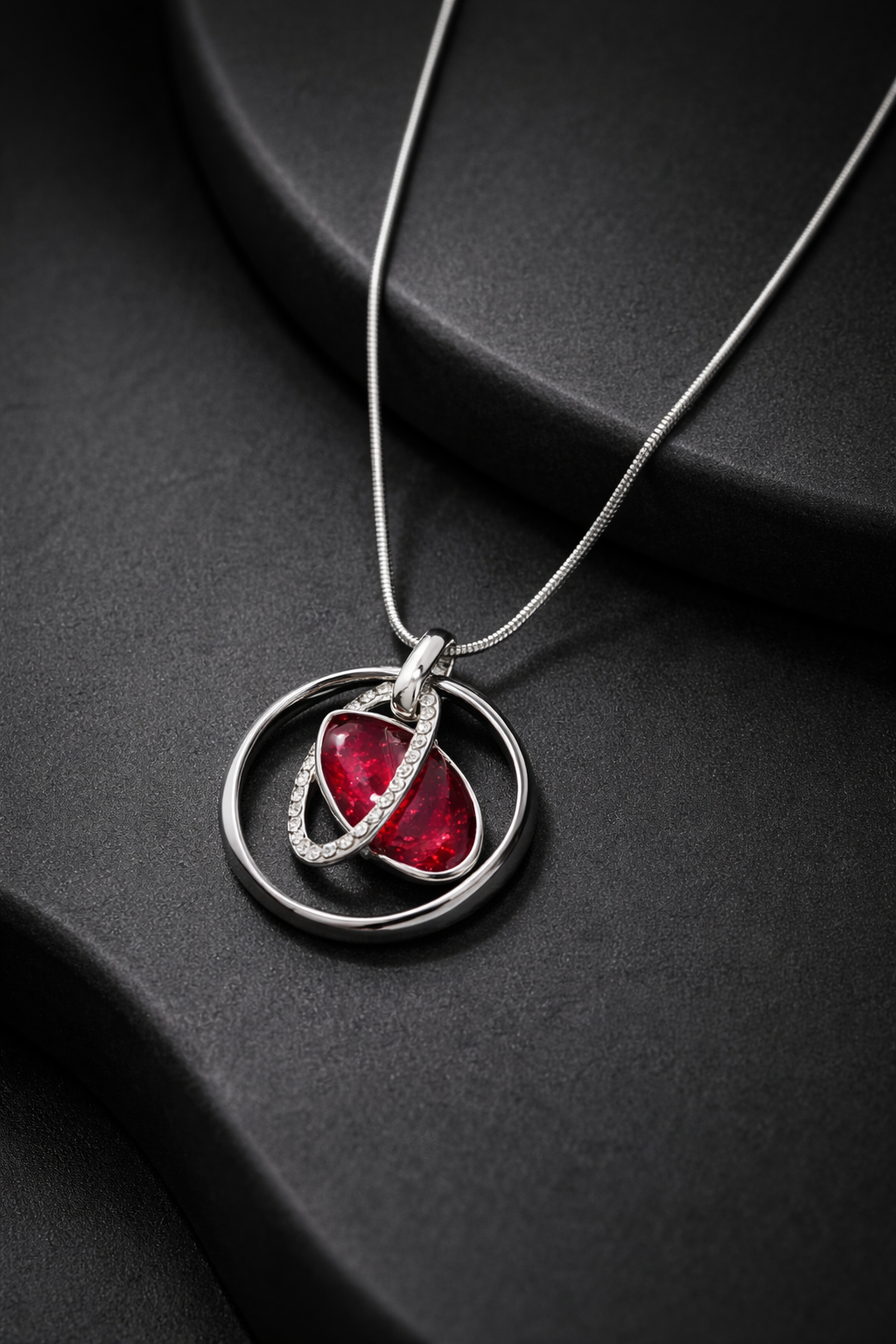 Ras-de-cou pendentif