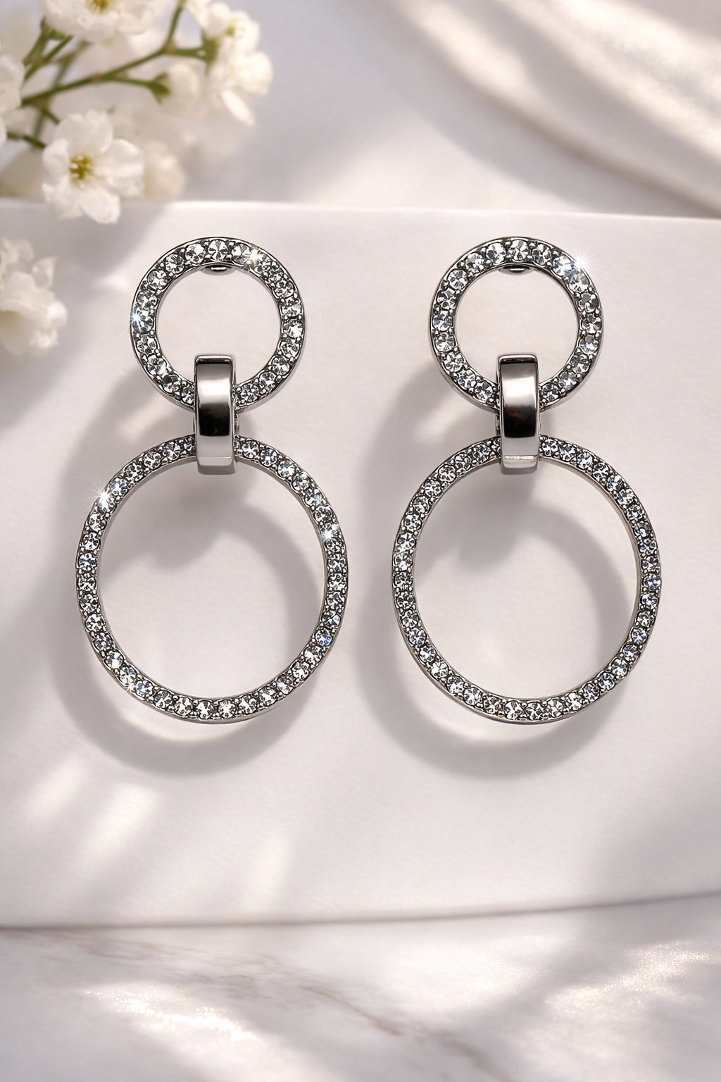 Boucles d’Oreilles Double Cercle Pavé de Cristaux